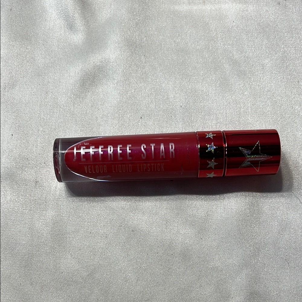 Jeffree star lipstick in pink kitten
